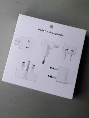 PARTIAL Apple world travel adapter kit for Apple Products  (USB, Macbook, USB-C)